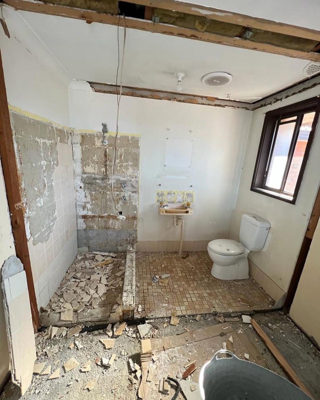 Bathroom before renovation